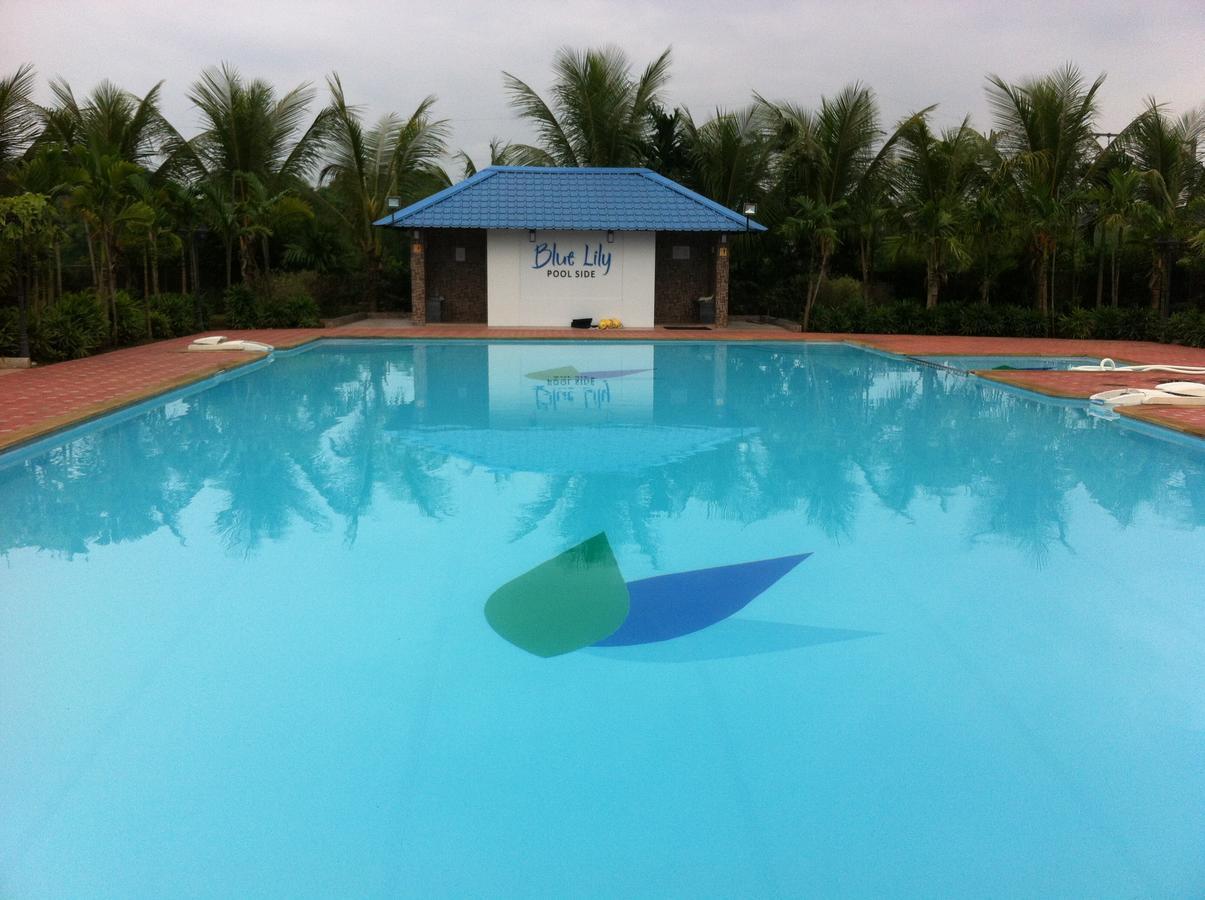 Palms Water Resort Kalyān Esterno foto